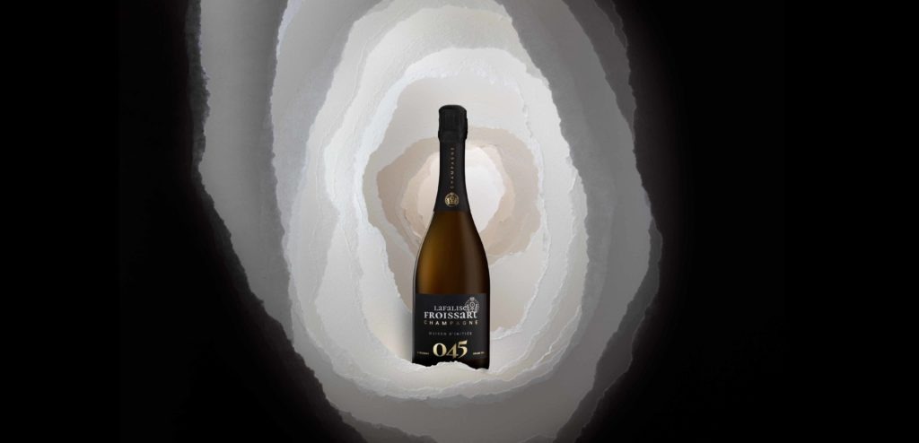 Packshot artistique cuvée 045 du Champagne Lafalise Froissart