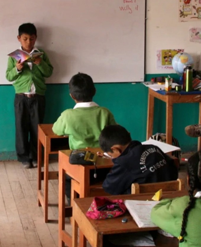 Cours dans une école au Pérou | Podcast les Nouveaux Explorateurs de l'Agence Discovery