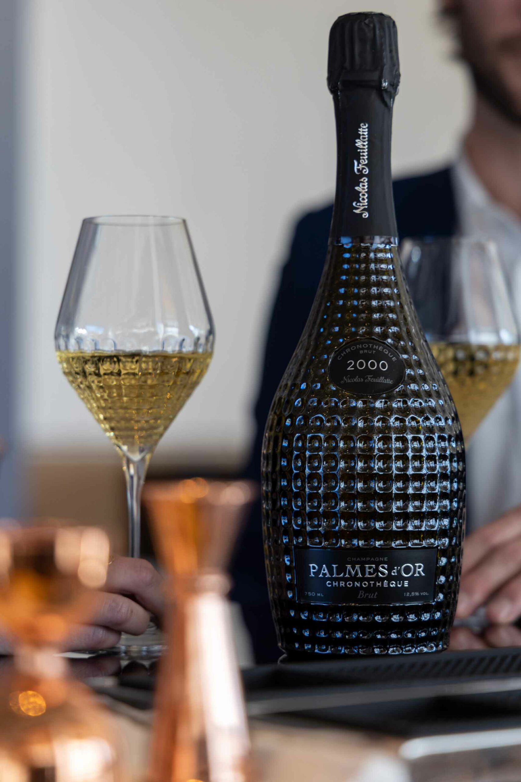 Apéritif au Royal Champagne avec la cuvée Chronothèque Palmes d'Or Champagne Nicolas Feuillatte | Réalisation Agence de communication Discovery