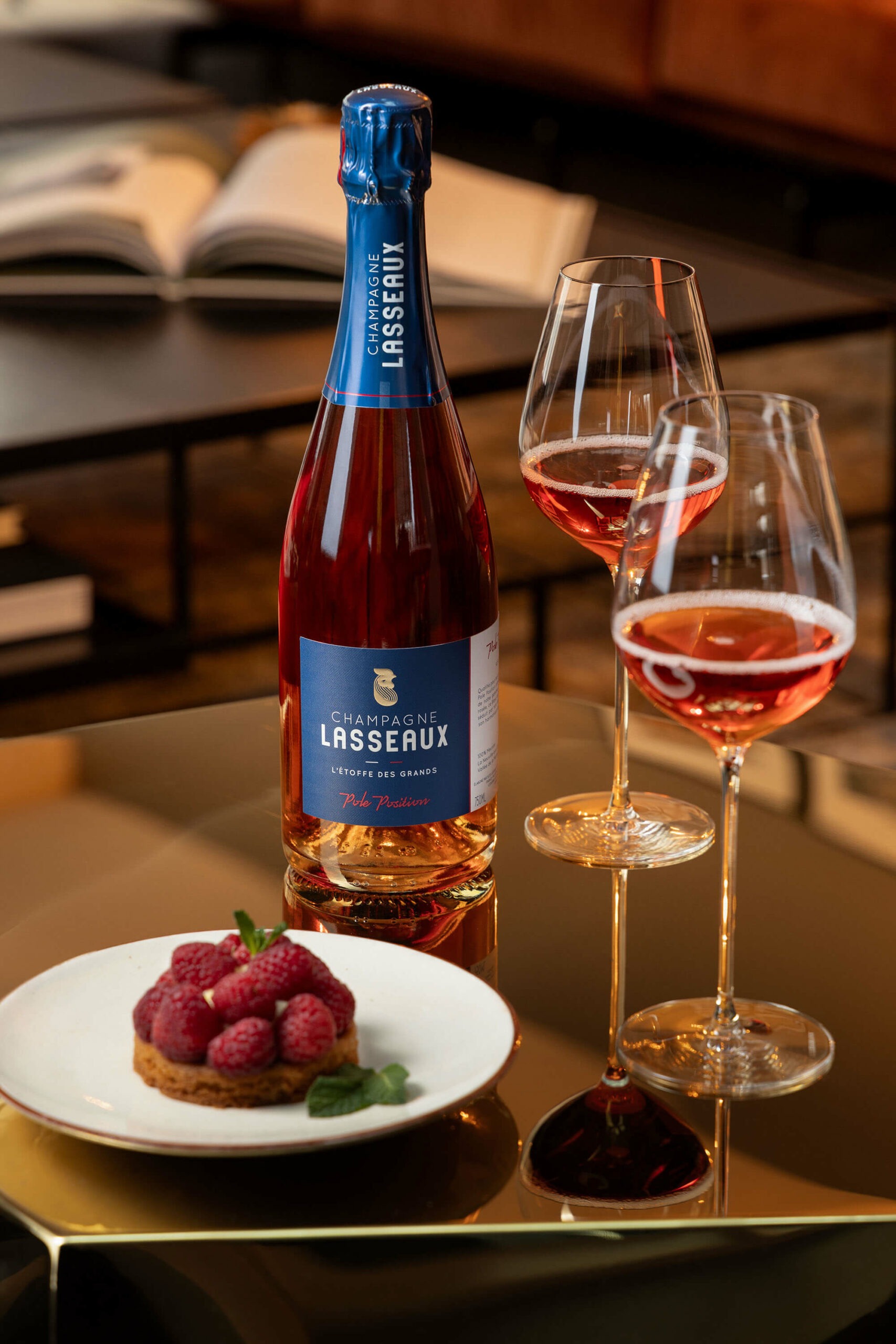 Bouteille de champagne Rosé Pole Position du Champagne Lasseaux | Agence Discovery