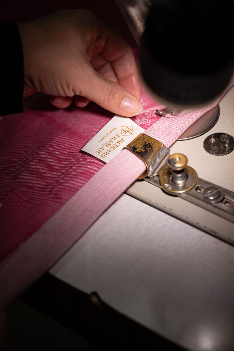 Couture le Jacquard Français - Agence Discovery